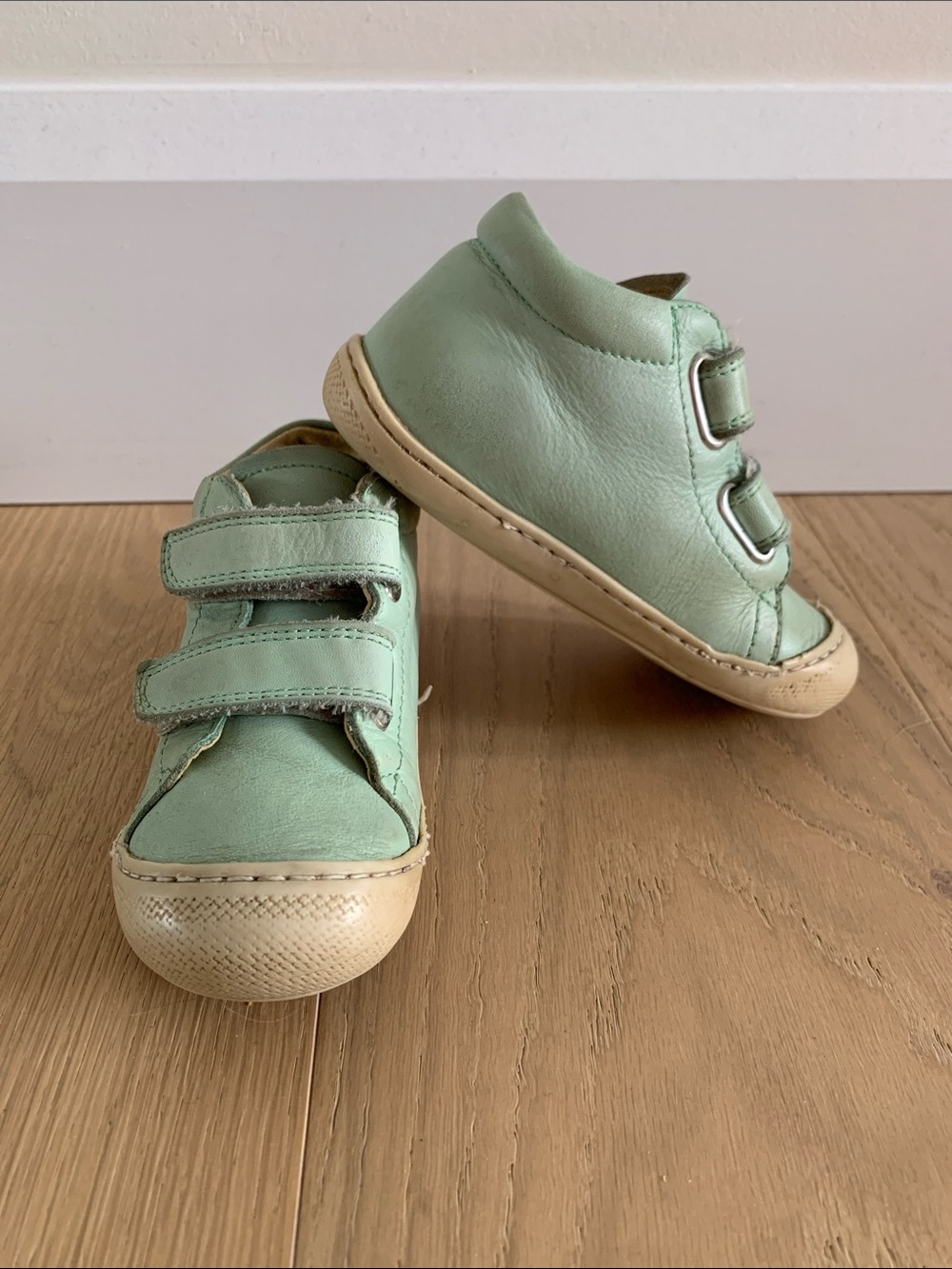 NATURINO Kids Mint Green Leather Velcro Sneakers | Size : 24